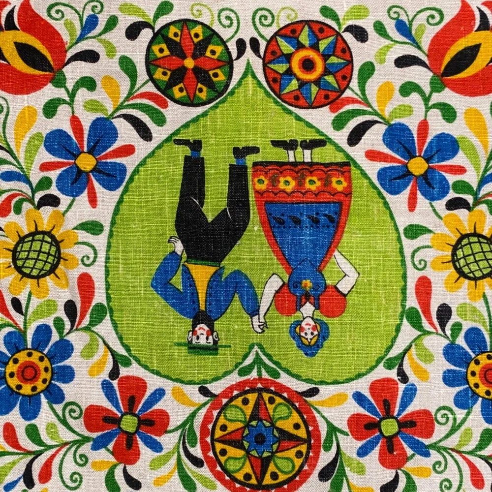 N/A vintage linen